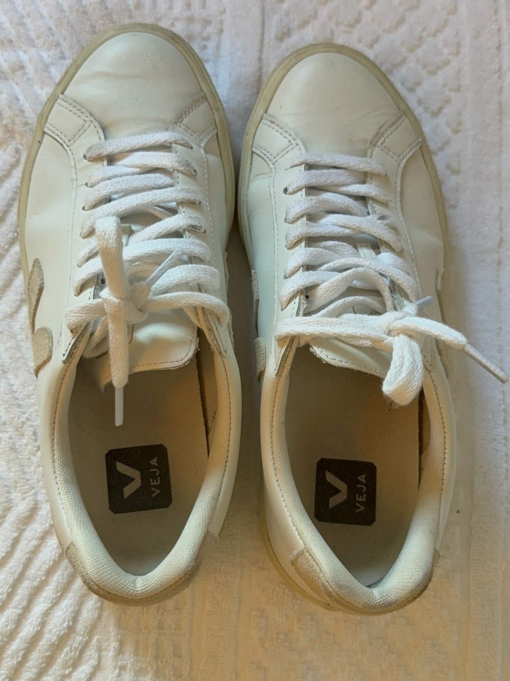 Veja Cream and White Low-Top Sneakers